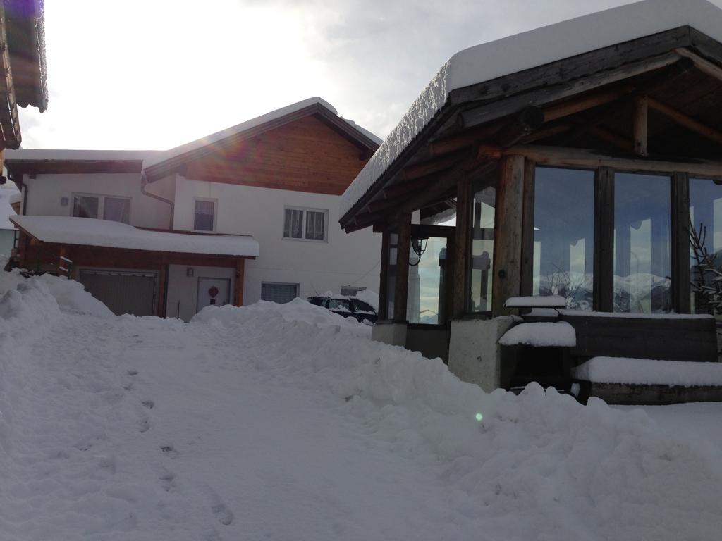 Hotel Panoramahof Holly Obervellach Habitación foto