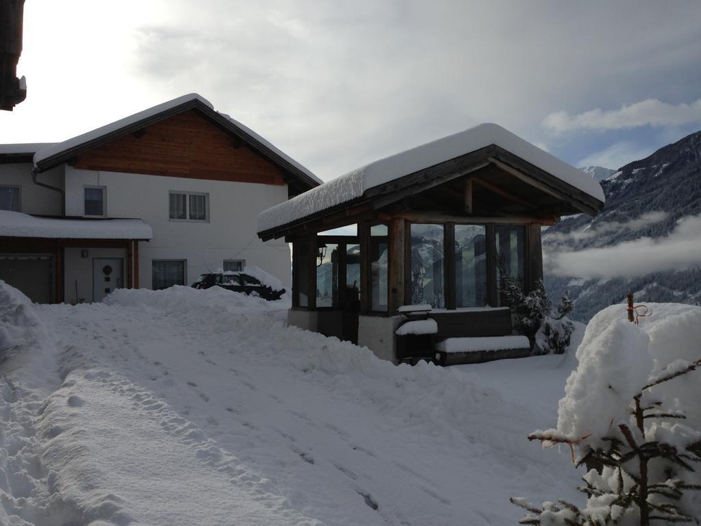 Hotel Panoramahof Holly Obervellach Habitación foto