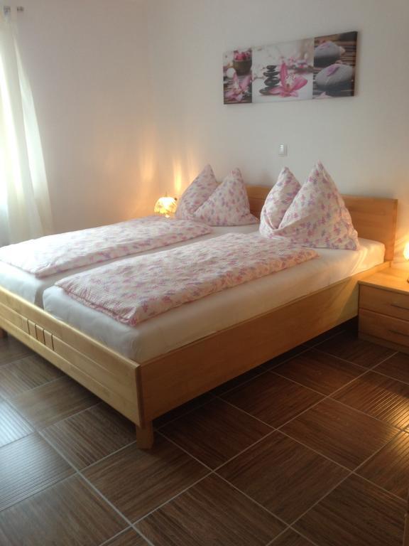 Hotel Panoramahof Holly Obervellach Habitación foto